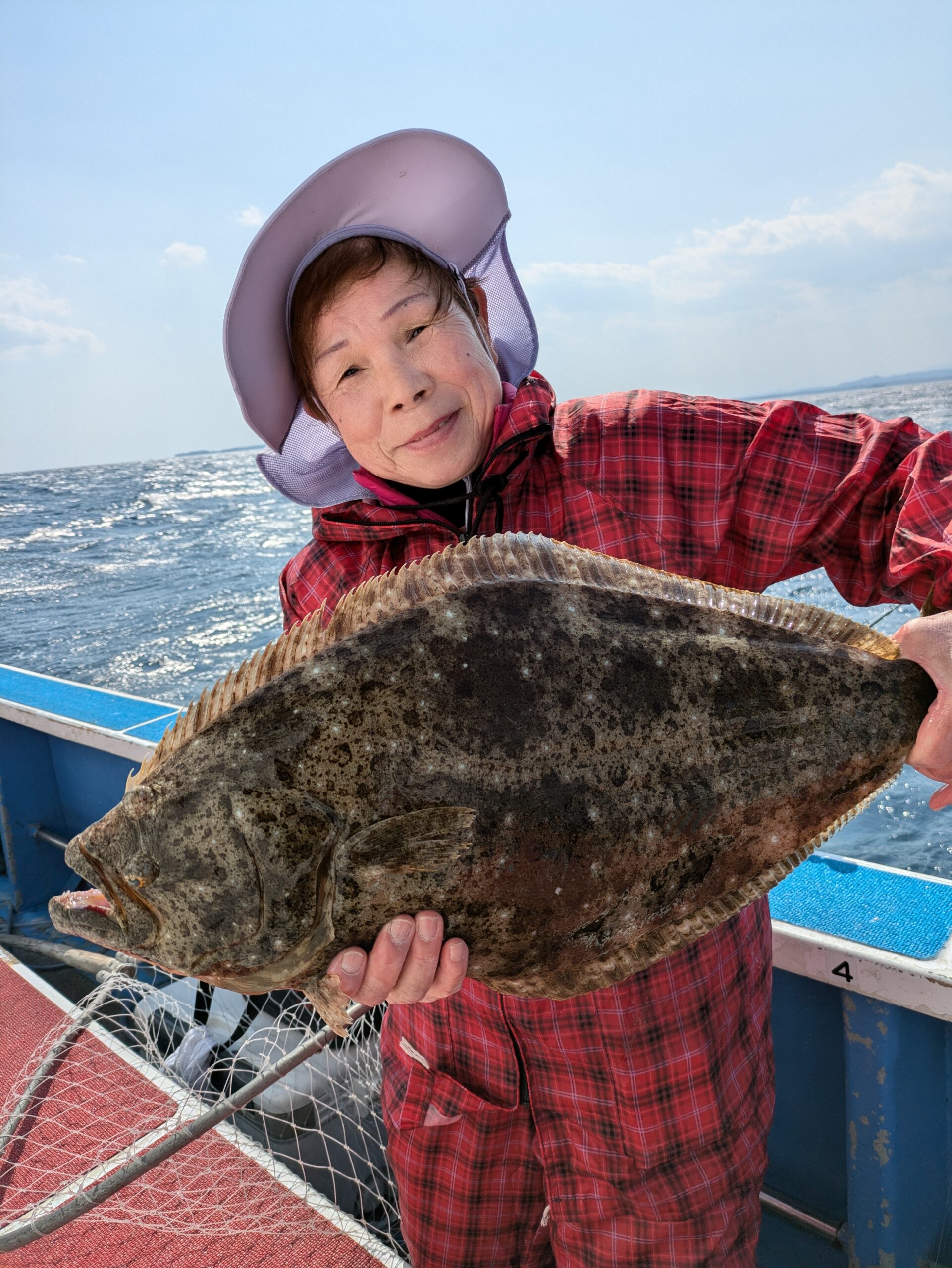 ヒラメの解禁日 - 功成丸｜伊勢湾の釣り｜三重県鳥羽市の釣船屋
